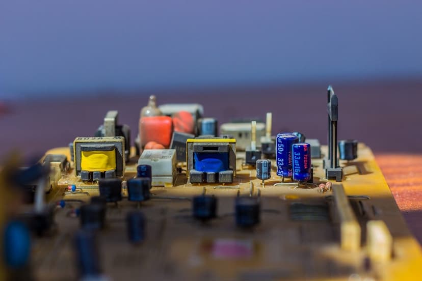 Elektronik parça ve komponentler (temsili görsel)