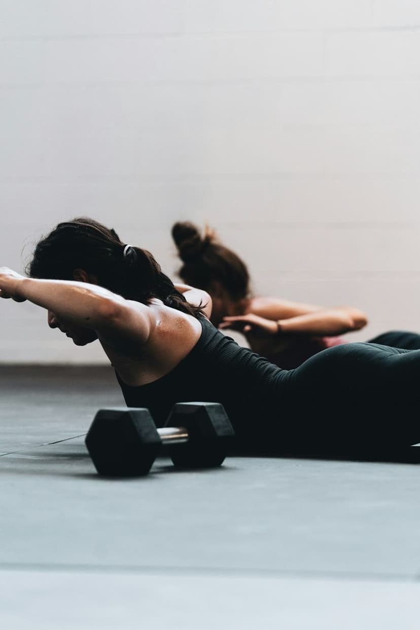 Mat pilates ve fonksiyonel çalışma (temsili görsel)