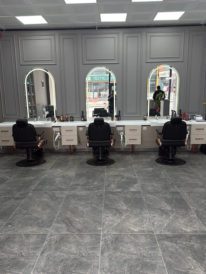 Ferah ve modern salon iç görünümü