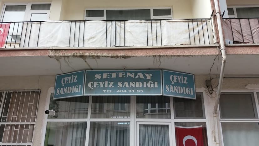 Mağaza dış görünümü