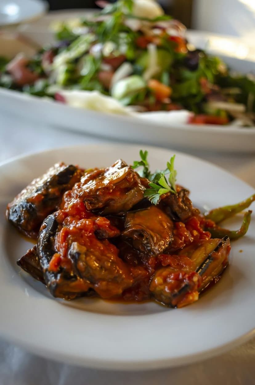 Ev usulü sulu yemek servisi (temsili görsel)
