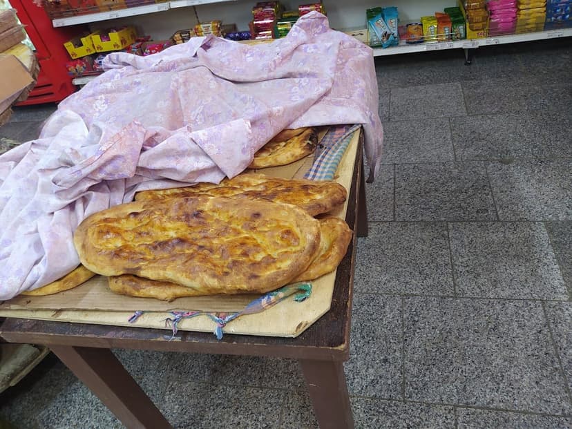 Köy usulü yumurtalı pide