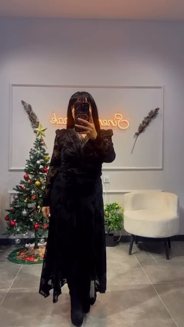 Şık dantel elbise modeli