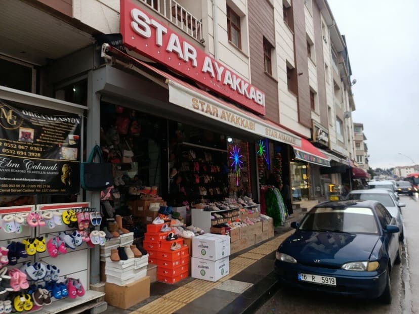 Star Ayakkabı dükkân cephesi — Cemal Gürsel Caddesi, Gölbaşı