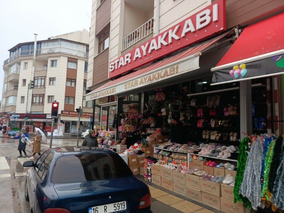 Star Ayakkabı mağaza görünümü ve vitrin