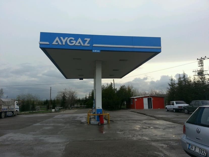 İstasyon otogaz alanı