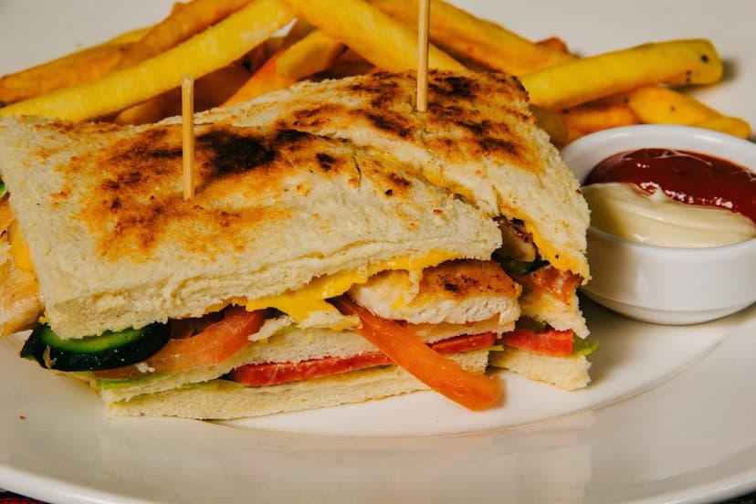Tost ve çıtır patates (temsili görsel)