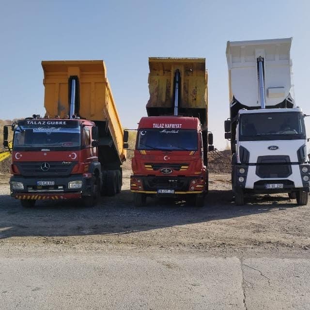 Talaz Hafriyat & Gübre kamyon filosu