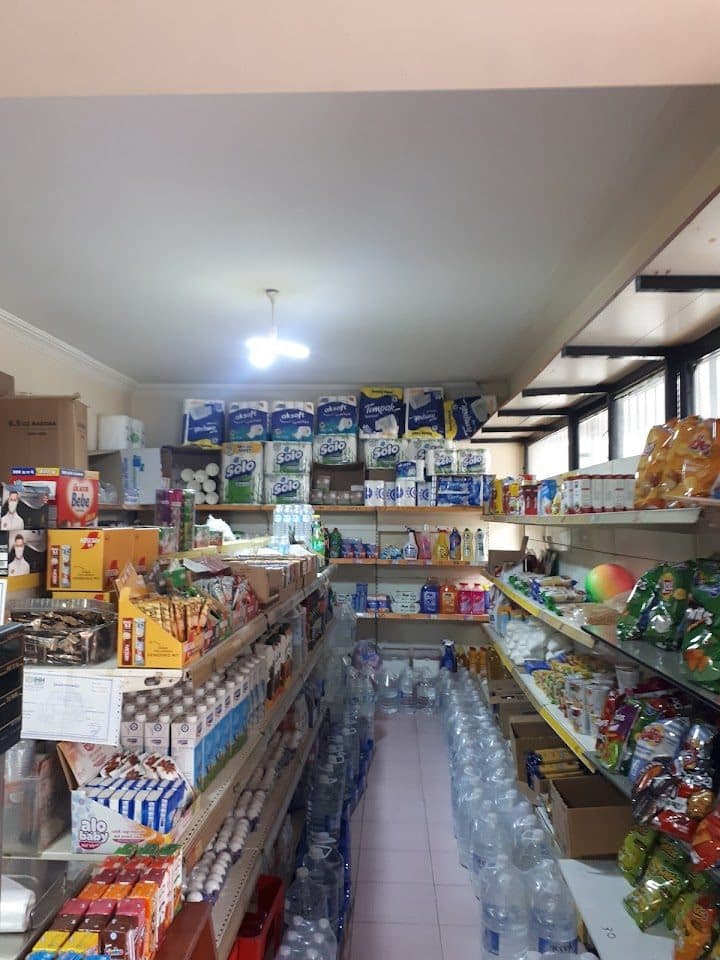 Market içi raf ve ürün dizilimi