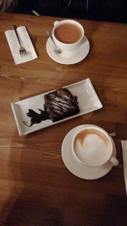 Çay ve ikramlar