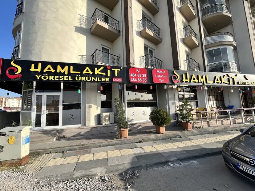İç mekândan masa düzeni