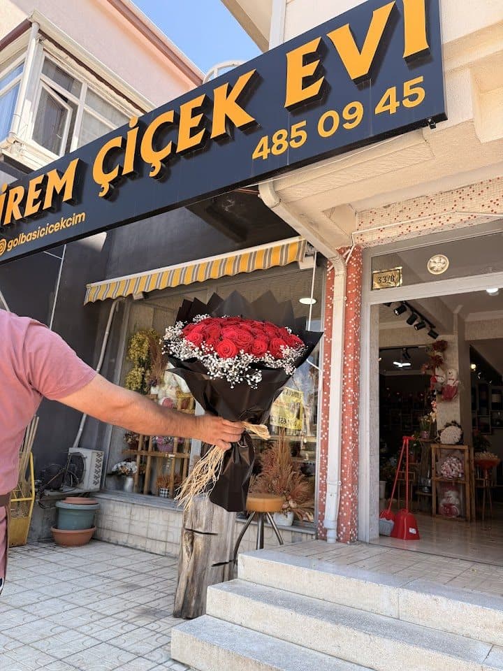 Çiçek tezgâhı ve aranjmanlar
