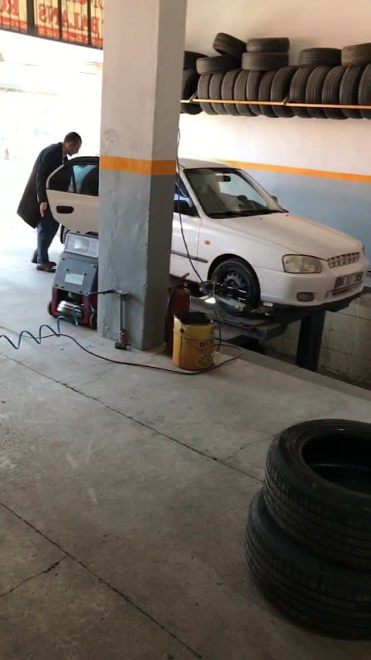 Araç lift üzerinde rot ayarı