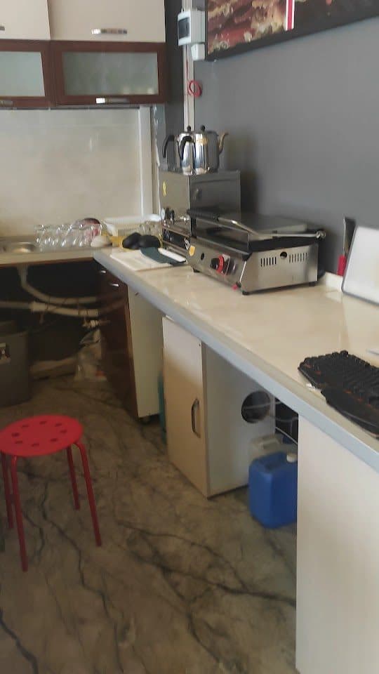 Atıştırmalık ve servis alanı