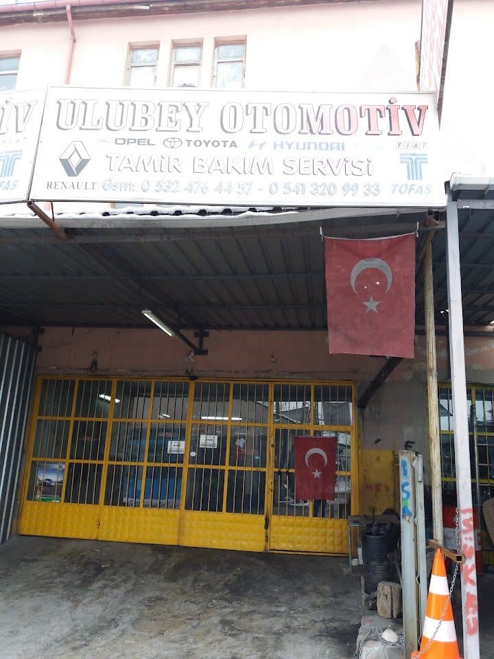 Ulubey Otomotiv dükkan görünümü