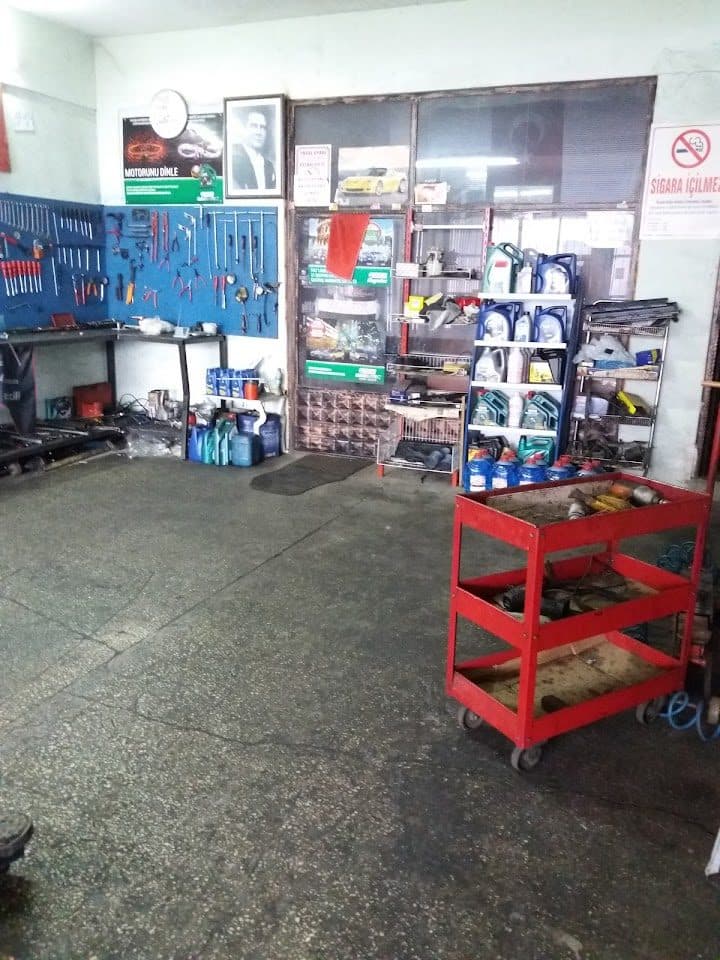 Atölyeden yedek parça ve malzeme reyonu