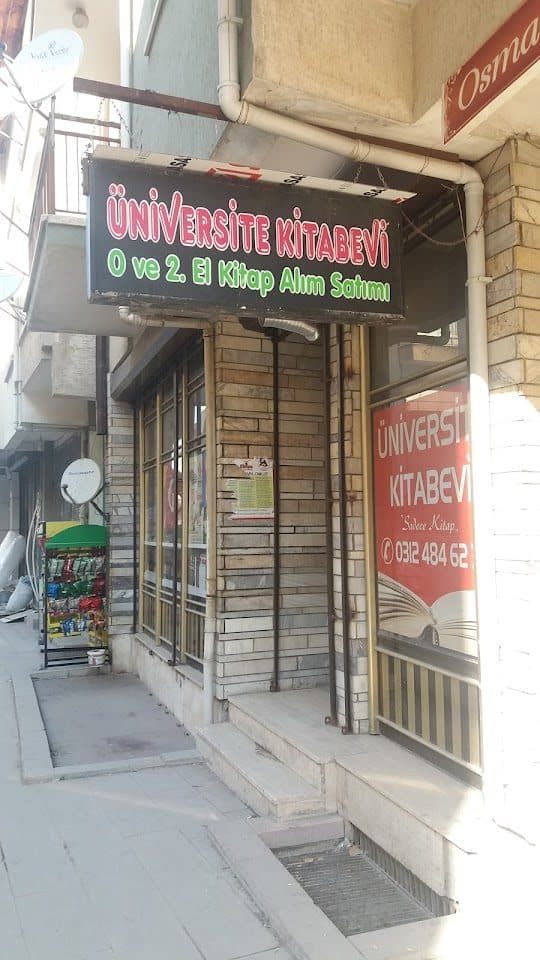 Üniversite Kitabevi dükkân görünümü — '0 ve 2. El Kitap Alım Satımı'