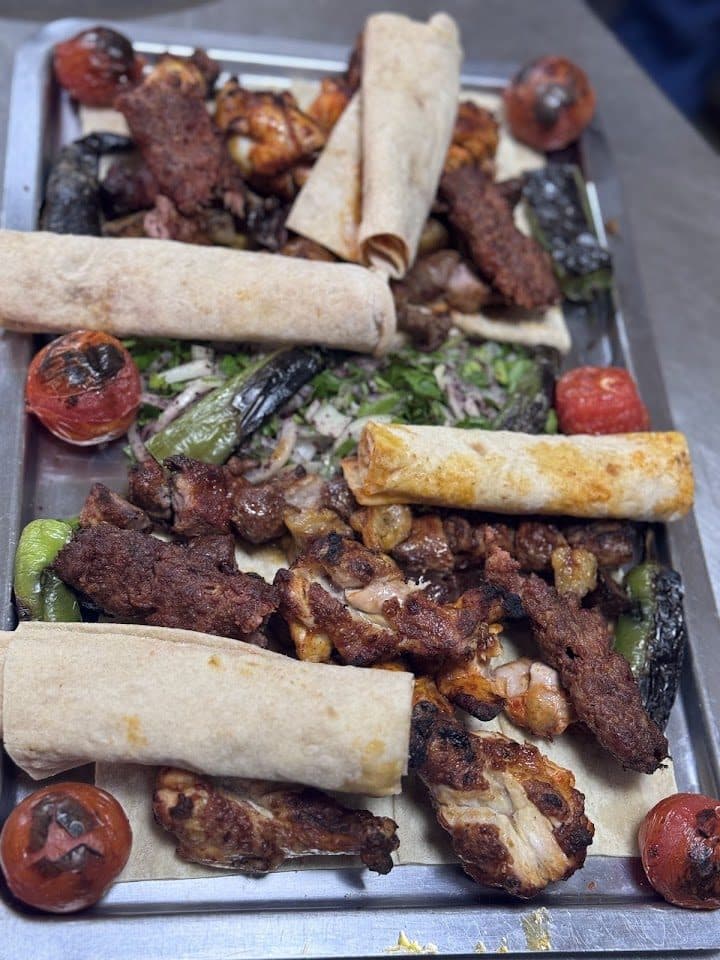 Karışık ızgara kebap tabağı