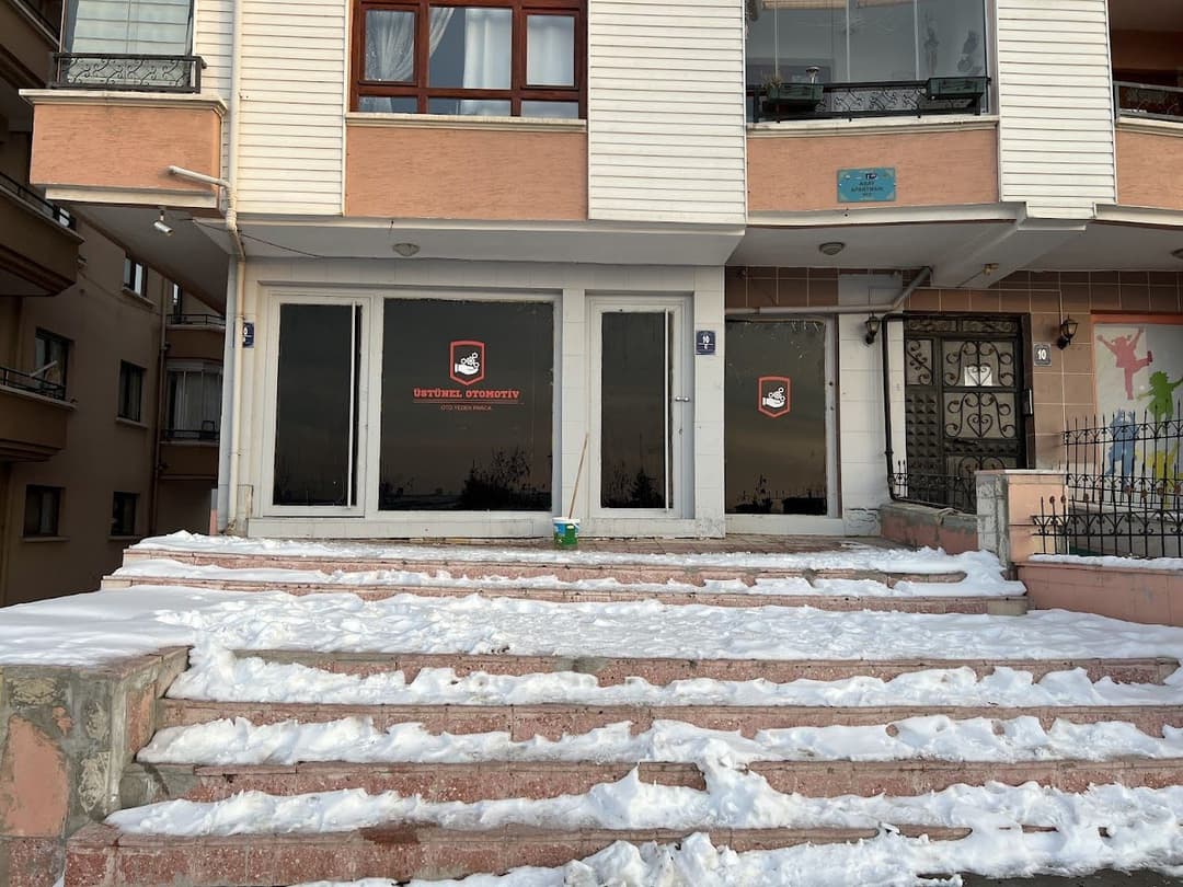 Üstünel Otomotiv dış görünüm