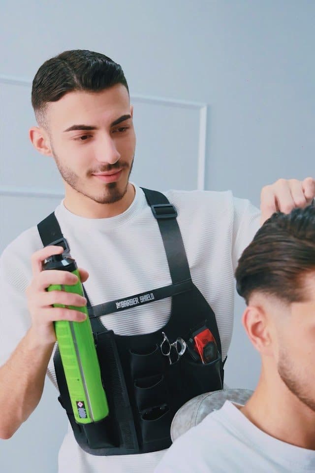 Erkek saç kesimi uygulaması