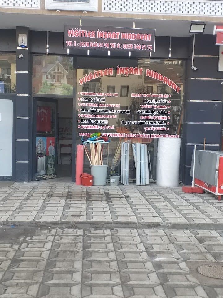 Yiğitler İnşaat Hırdavat dükkân görünümü
