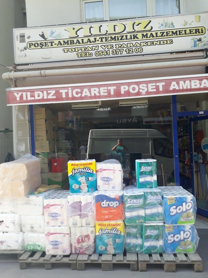 Yıldız Ticaret dükkân cephesi — poşet, ambalaj ve temizlik malzemeleri