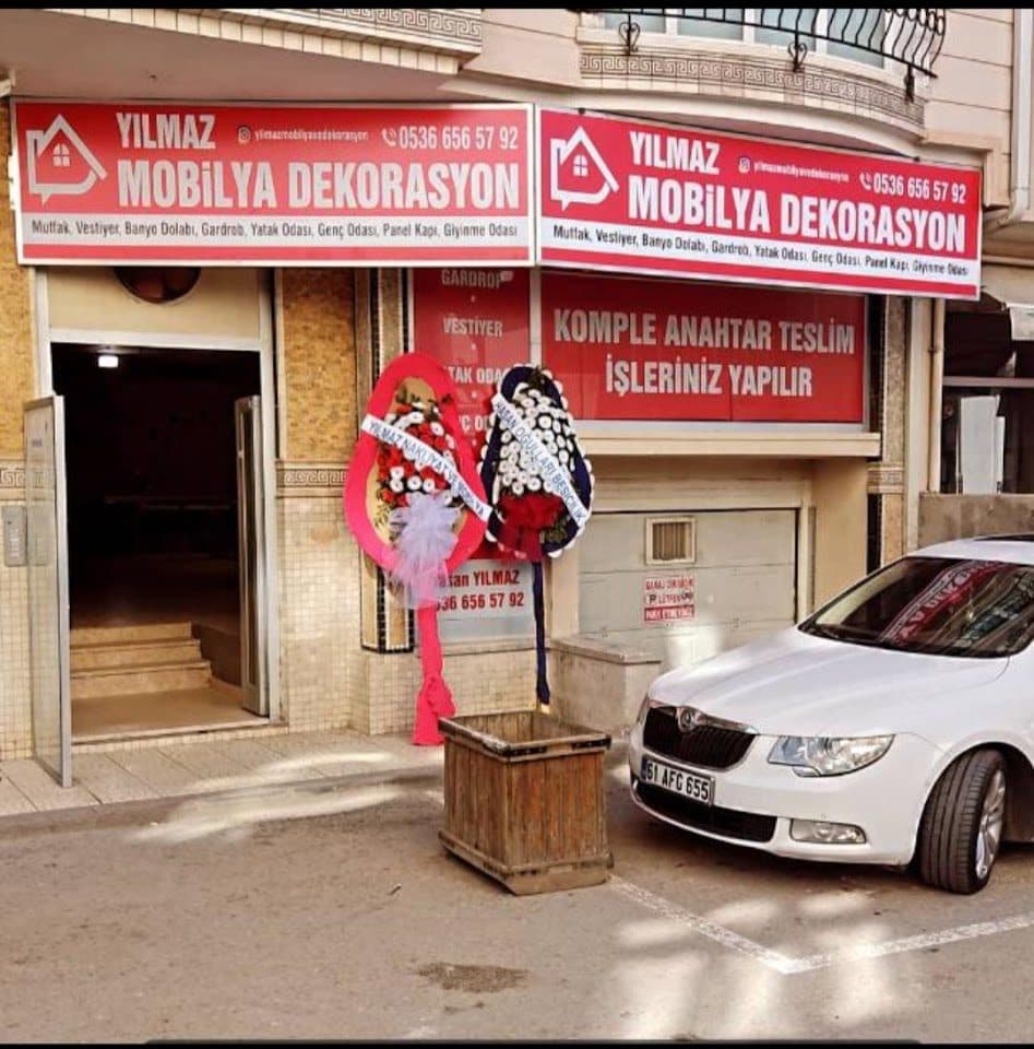 Yılmaz Mobilya Dekorasyon dükkân görünümü — Seğmenler
