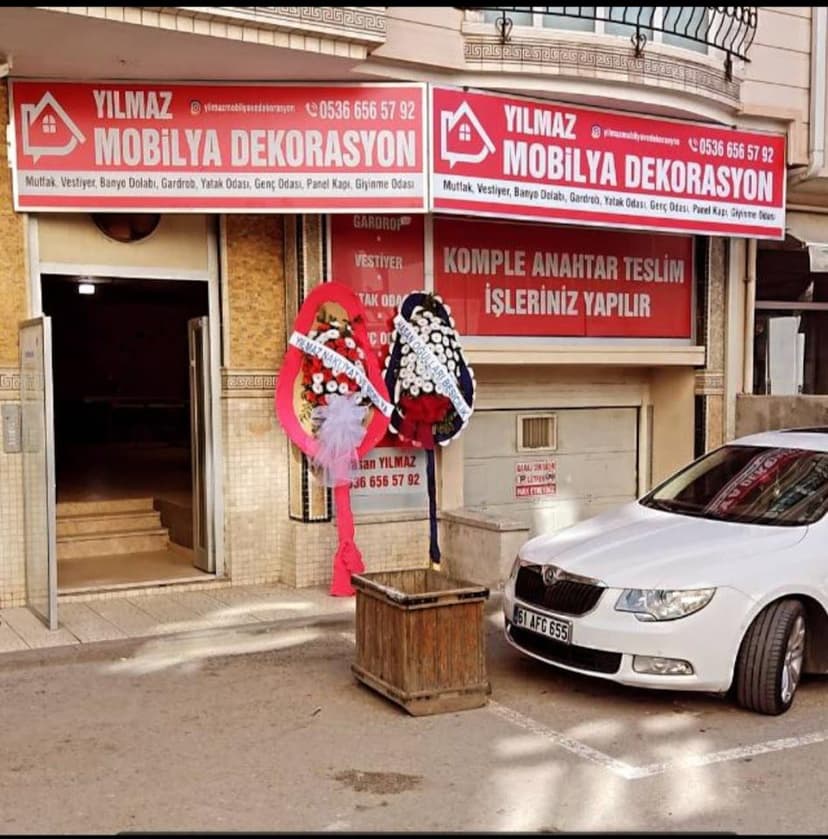 Yılmaz Mobilya Dekorasyon dükkân görünümü — Seğmenler