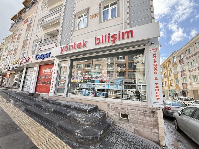 Yöntek Bilişim dükkân cephesi — Seğmenler, Gölbaşı