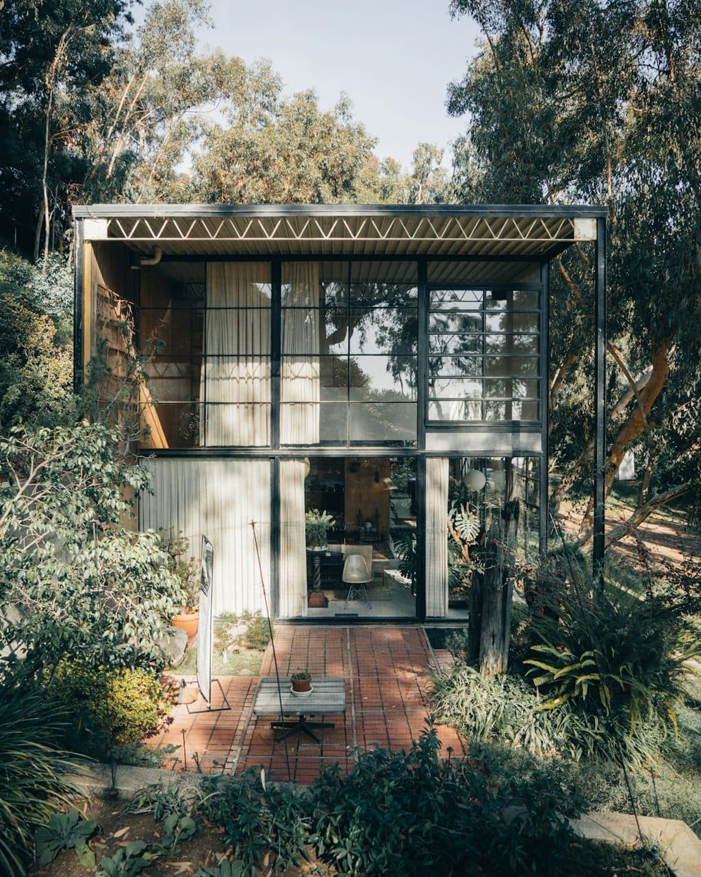 Modern prefabrik ev — temsili görsel