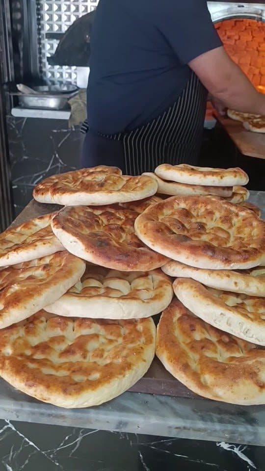 Izgara başında Mahsun Usta