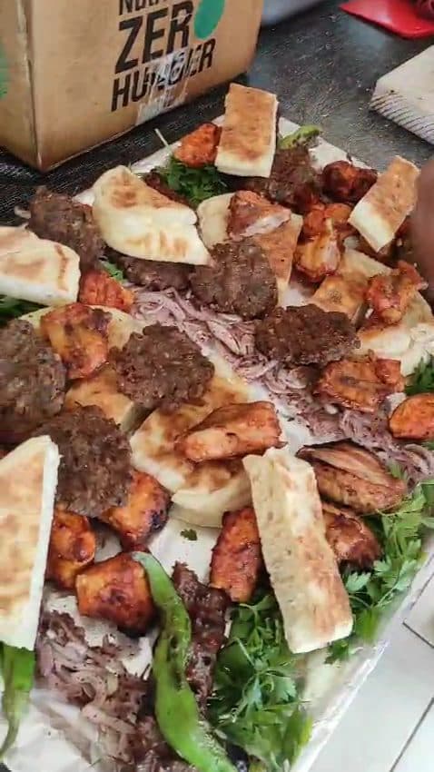 Karışık ızgara ve mevsim salata