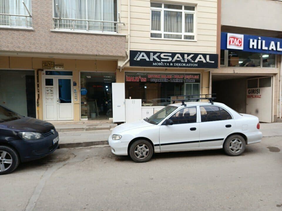 Aksakal Mobilya & Dekorasyon mağaza cephesi ve tabelası
