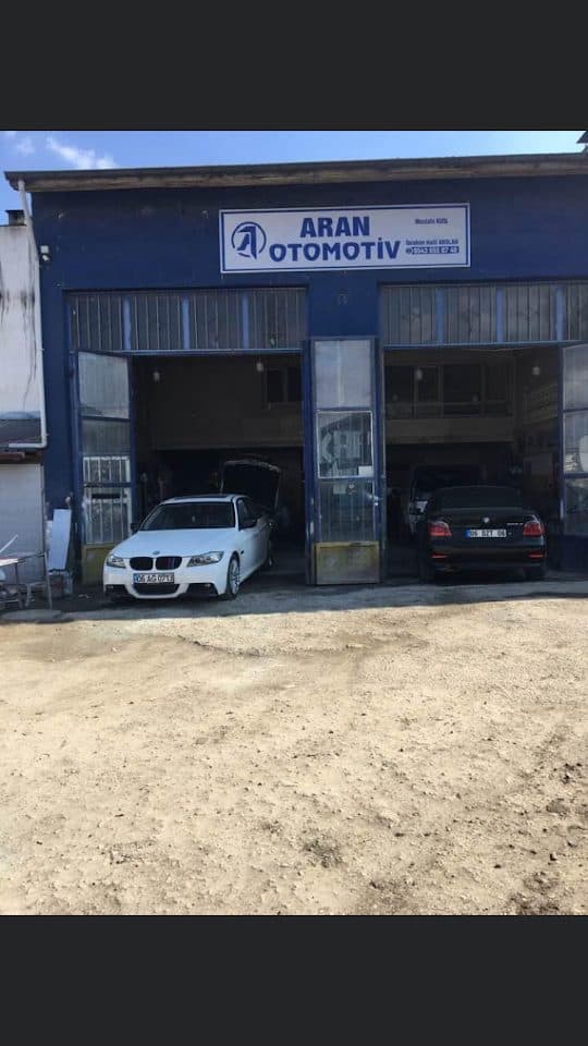 Aran Otomotiv atölyesi