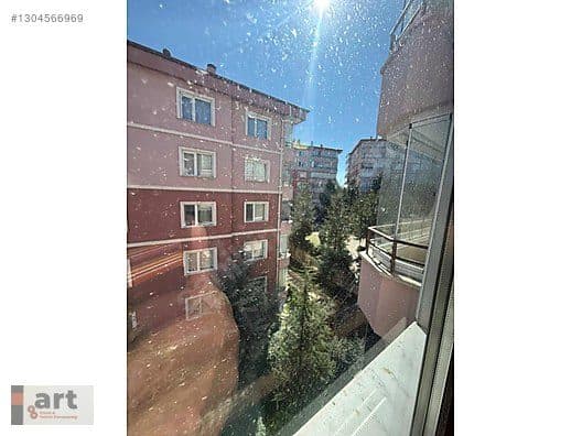 Site içi ve apartman görünümü (portföy)
