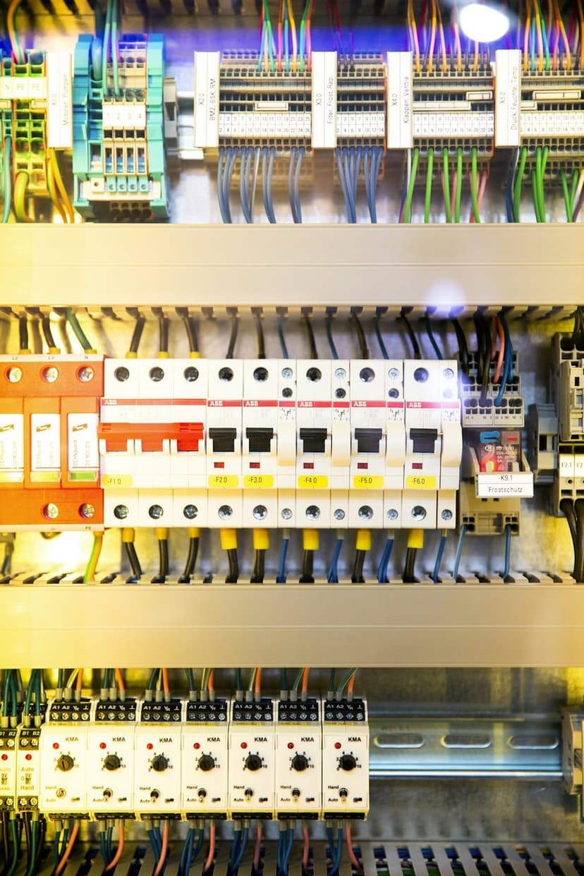 Elektrikçi montaj işi (temsili görsel)