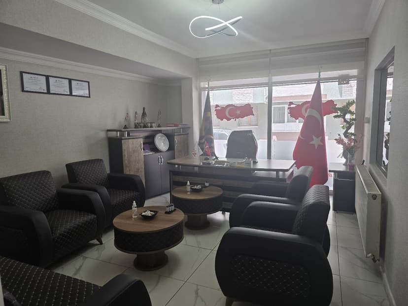 Müşteri görüşme ve bekleme alanı