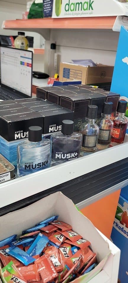 Raflarda gıda ve günlük tüketim ürünleri