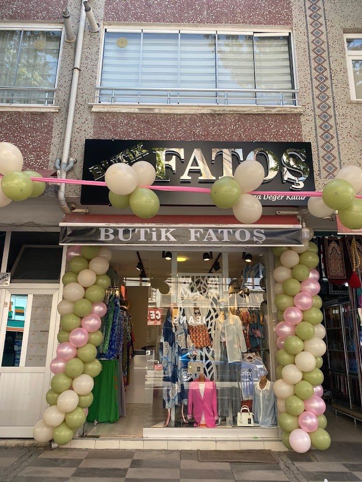 Butik Fatoş dükkân görünümü — Seğmenler