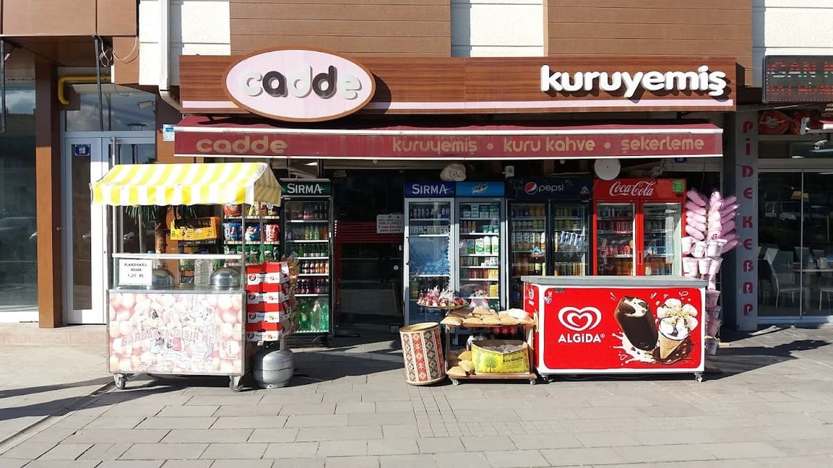 Cadde Kuruyemiş dükkân görünümü — Ankara Caddesi, Gölbaşı