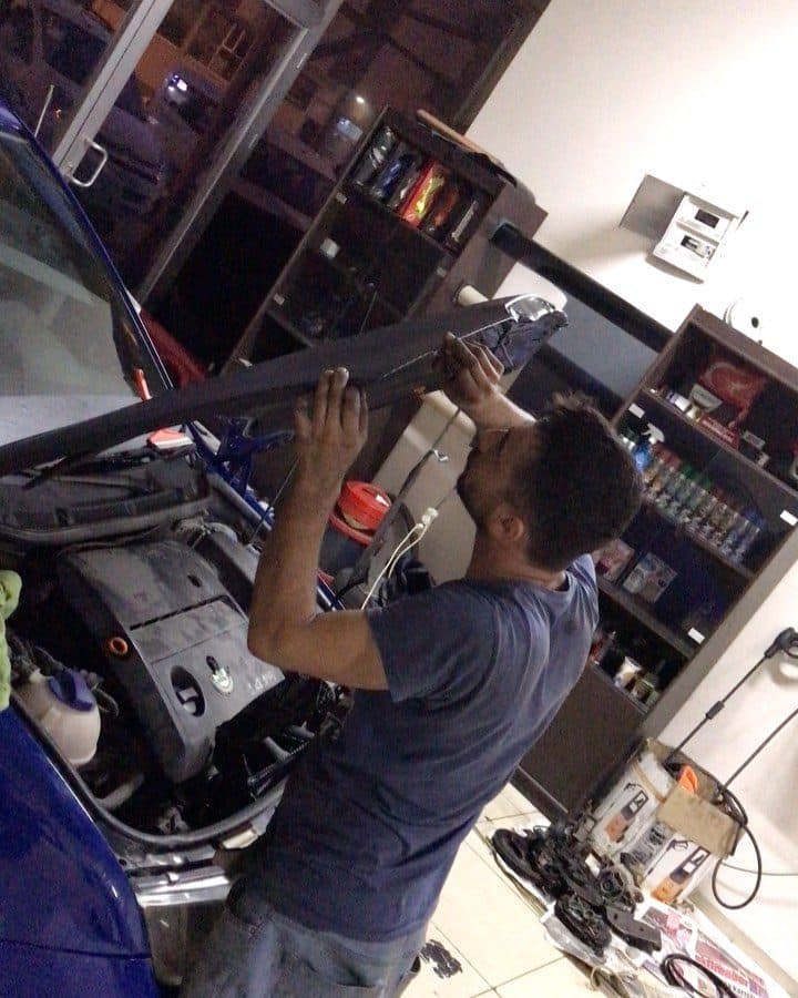 Motor bölmesinde bakım ve onarım