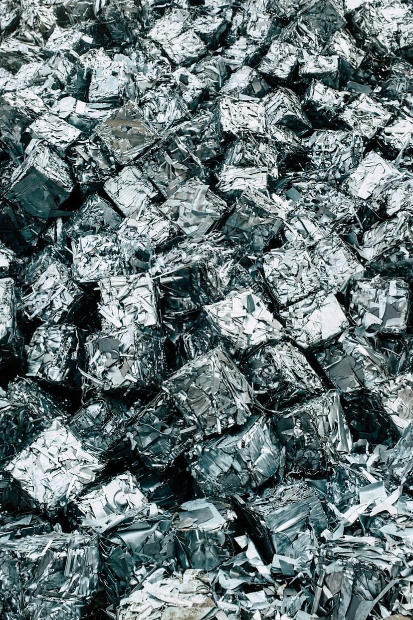 Preslenmiş metal hurda balyaları (temsili görsel)