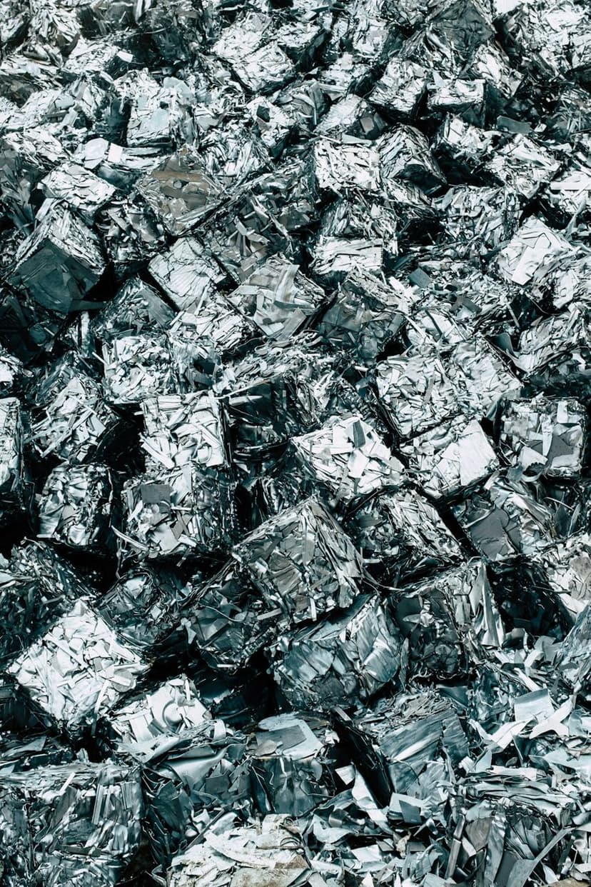 Preslenmiş metal balyaları (temsili görsel)