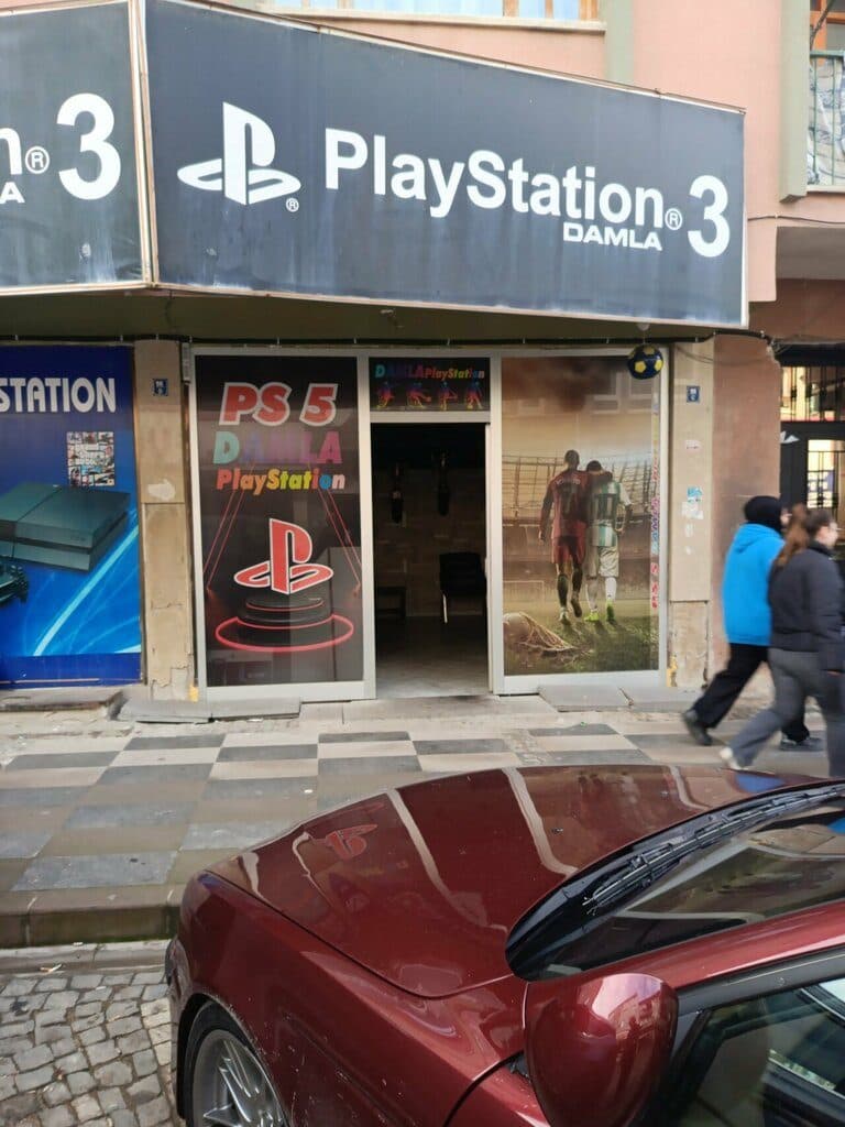 Damla Playstation dükkân görünümü