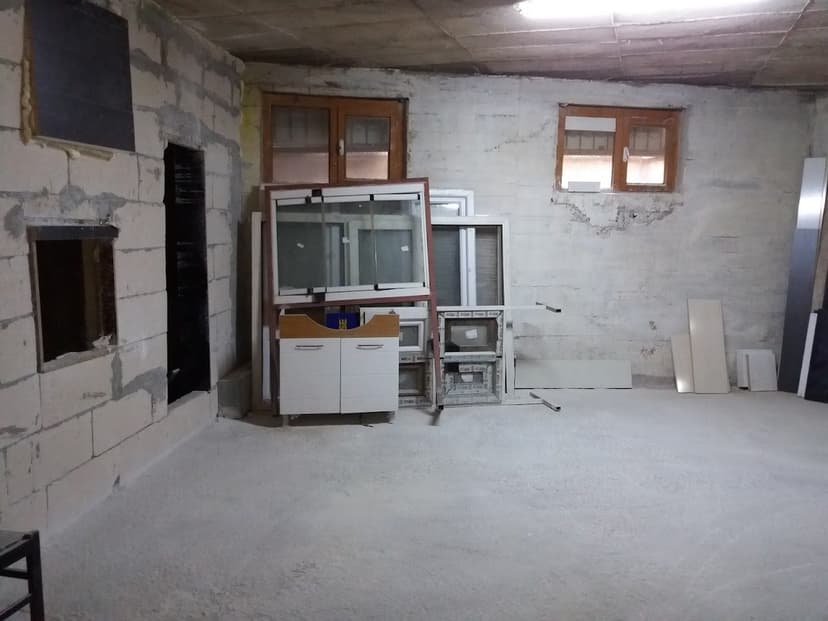 Atölyede panel kapı ve dolap imalatı