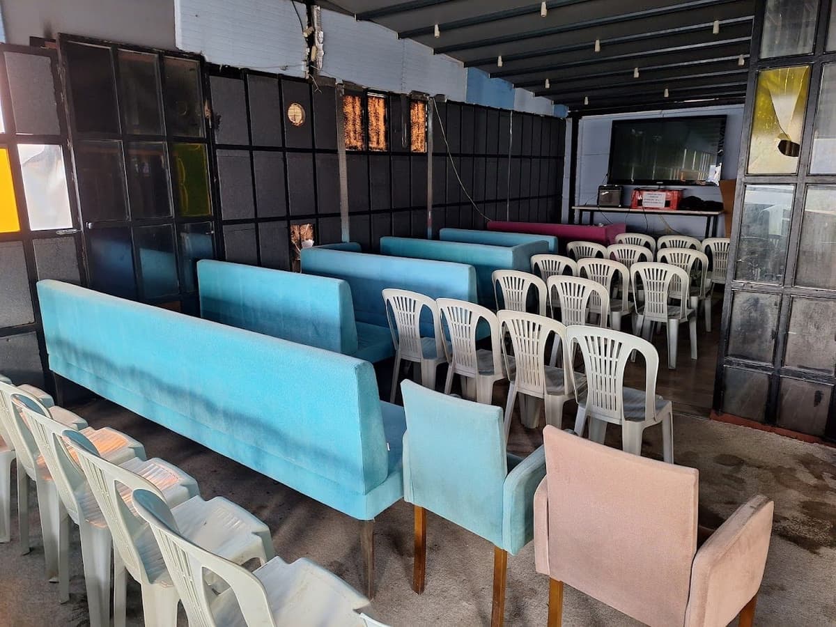 Empati XL Kafe iç mekân ve oturma alanı