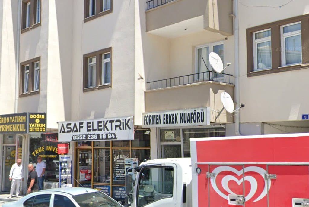 Formen Erkek Kuaförü dükkân görünümü (Google Street View)