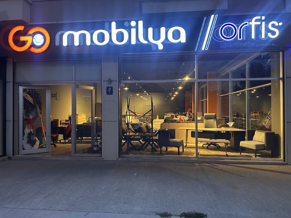 GO Mobilya mağaza cephesi ve vitrini (İncek)