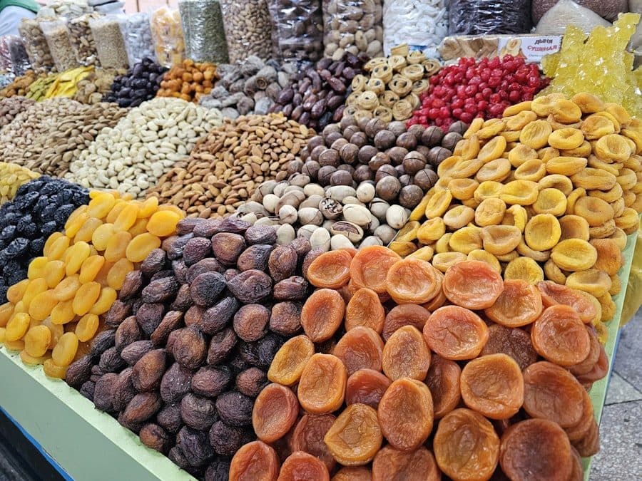 Kuruyemiş ve kuru meyve tezgâhı (temsili görsel)
