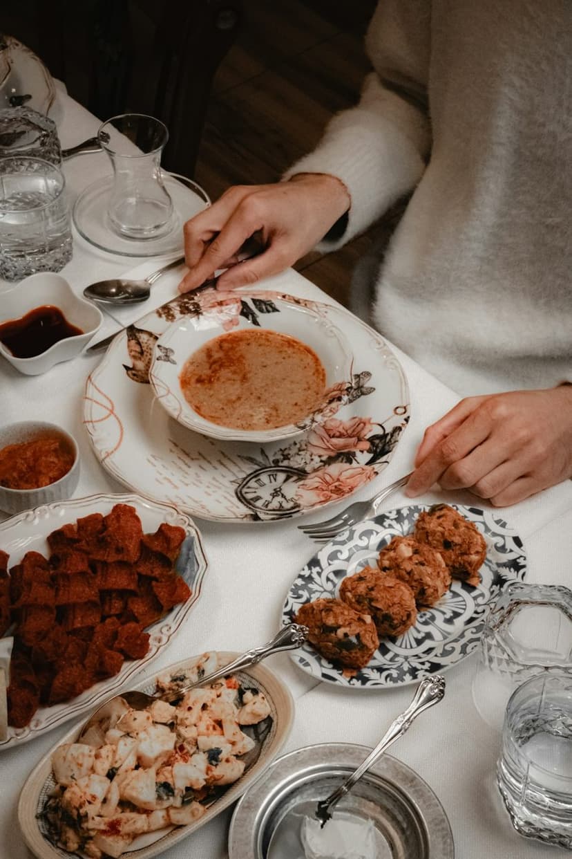 Çiğ köfte ikram sofrası (temsili görsel)